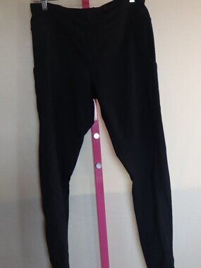 Core 10 Full Length Leggings w/thigh pockets, Zippered back pocket, Large Black